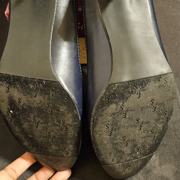 Easy Street Heels - Picture 4 of 12